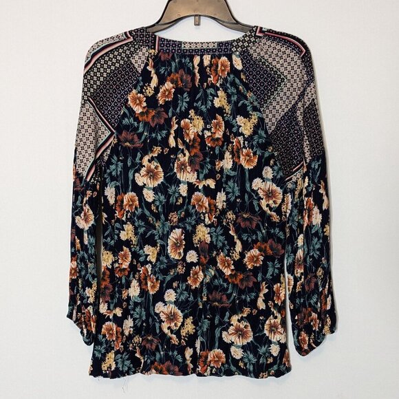 JODIFL Navy Floral, V-Neck, Soft Crepe Fabric, Slim Fit Top; Size S - Picture 2 of 5